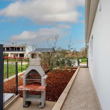 Kuca Za Odmor Finida Villa Umag Exterior photo